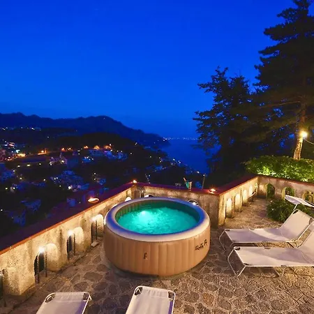 Nina * Amalfi